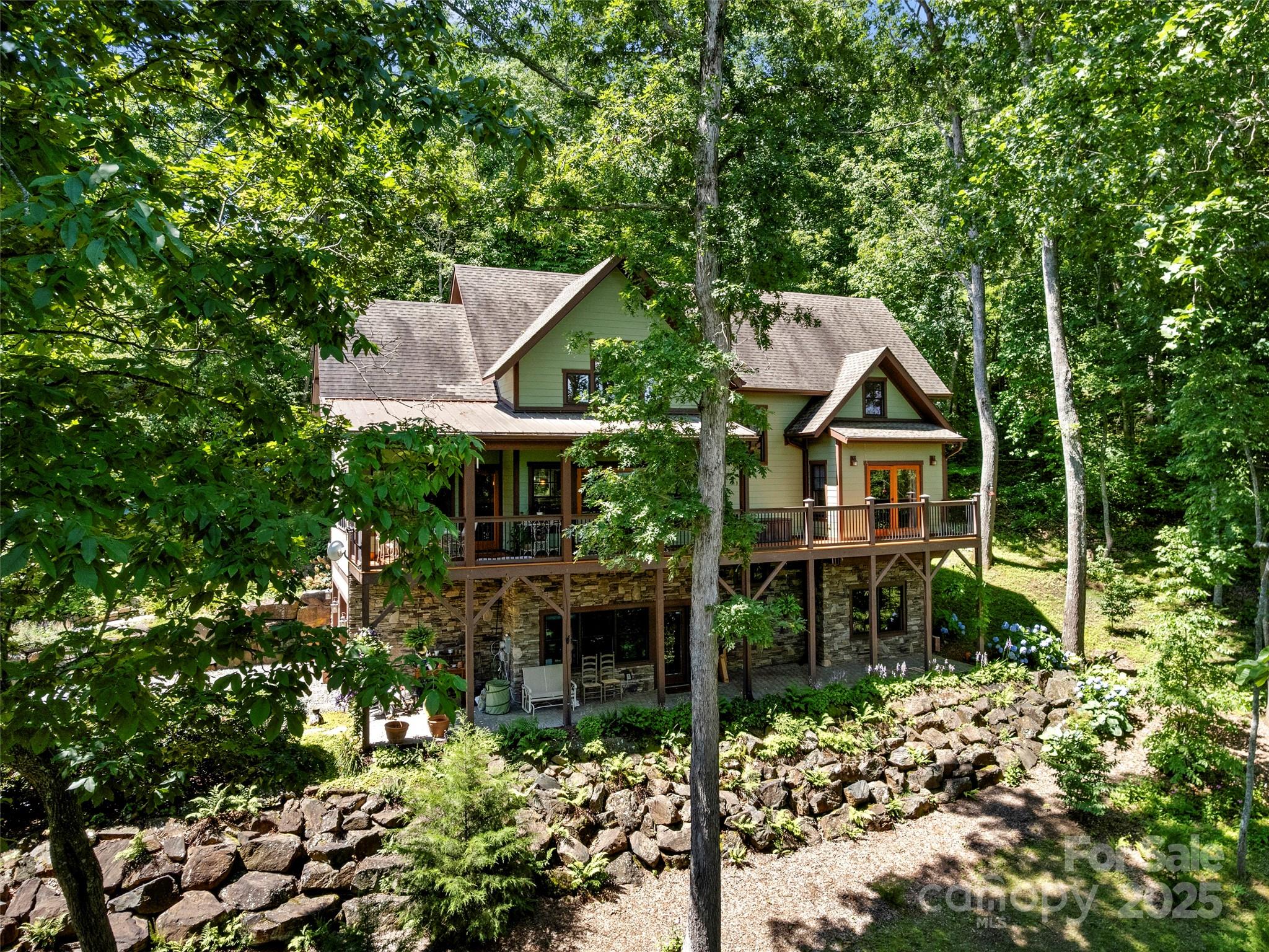 711 Winfield Drive