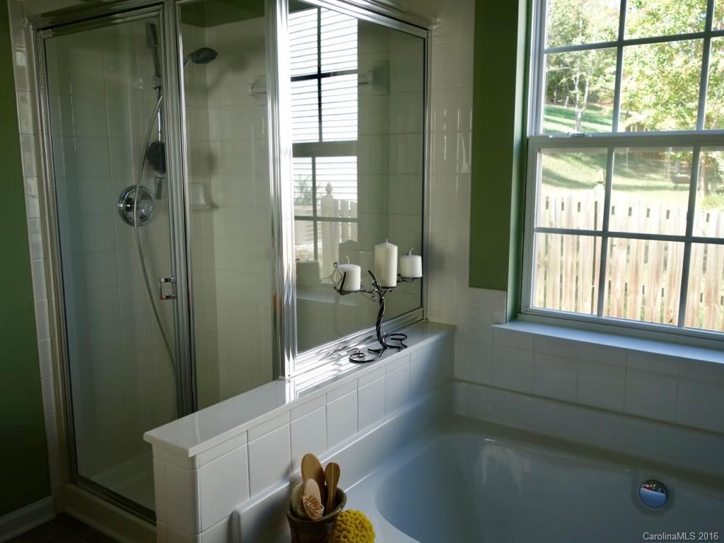 Autumn Cove At Lake Wylie - Residential