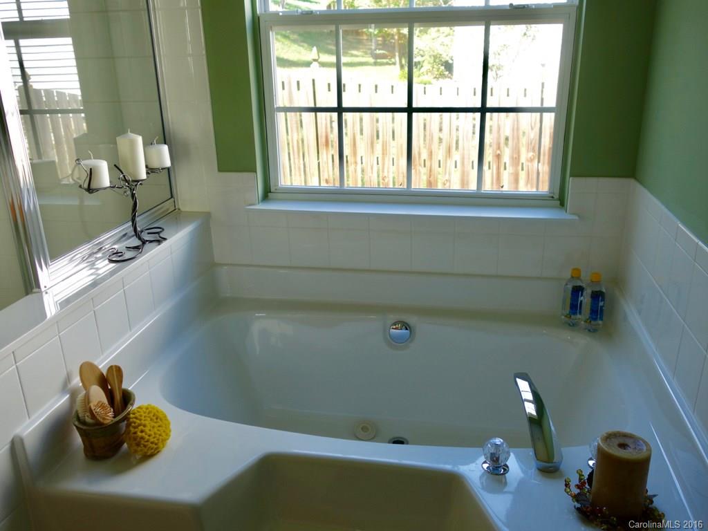 Autumn Cove At Lake Wylie - Residential