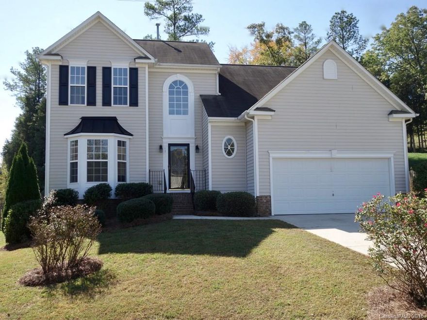 Master on the main! Immaculate, move-in ready on a cul-de-sac! Open floor plan filled w/natural light. Lrg master bdrm w/bath - separate bathtub/shower + large walk-in closet. Kitchen features brand new SS appliances + is open to the living room w/cozy fireplace. Private backyard great for enjoying these crisp Fall evenings. Many new fixtures thruout, brand new designer paint on walls. Great neighborhood w/community pool, playground + boat storage. Award winning schools!