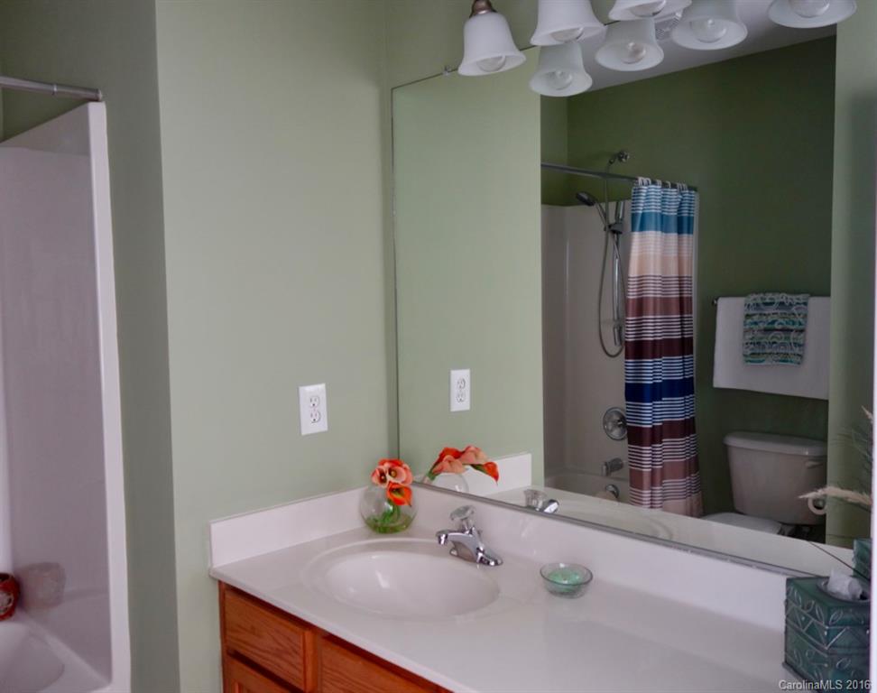 Autumn Cove At Lake Wylie - Residential