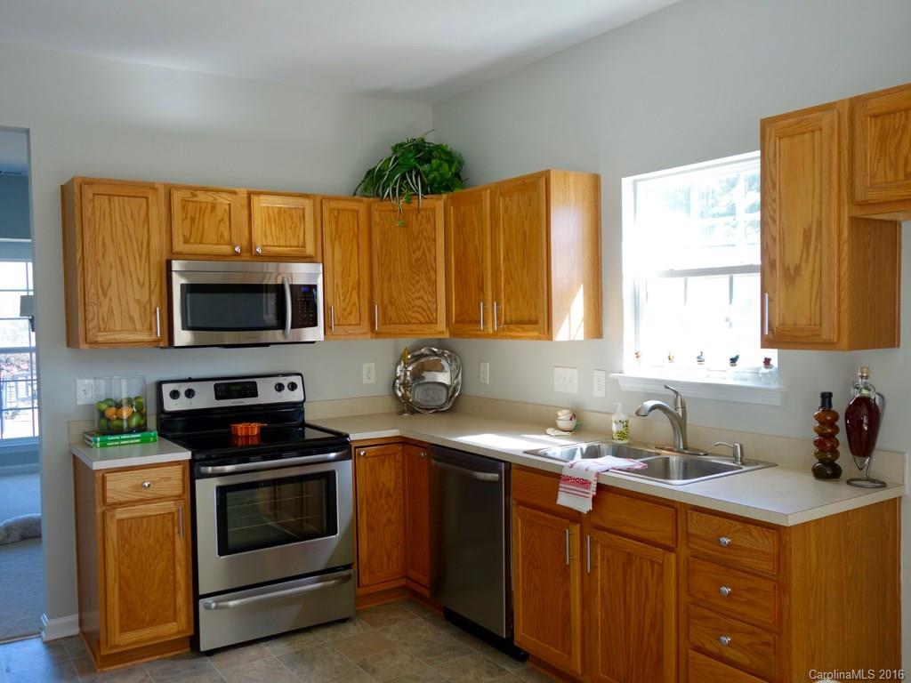 Autumn Cove At Lake Wylie - Residential