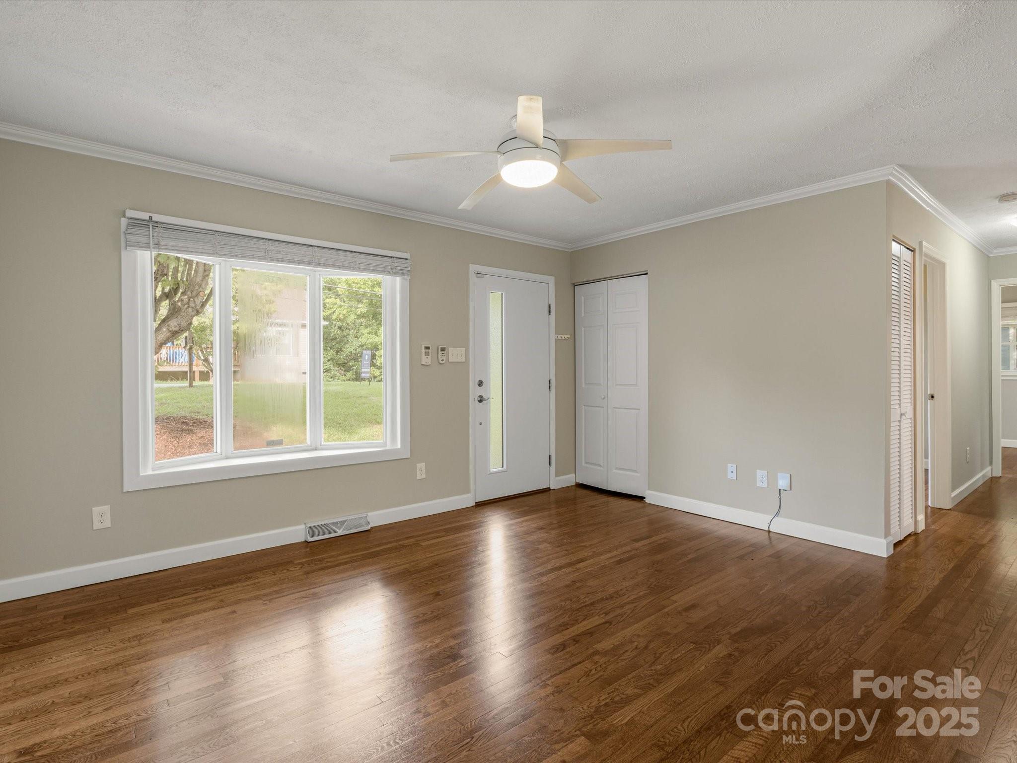 74 Hi Alta Avenue