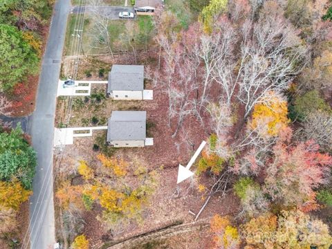 Photo of 4719 Whispering Oaks Drive, Charlotte, NC 28213 (MLS # 4300938)