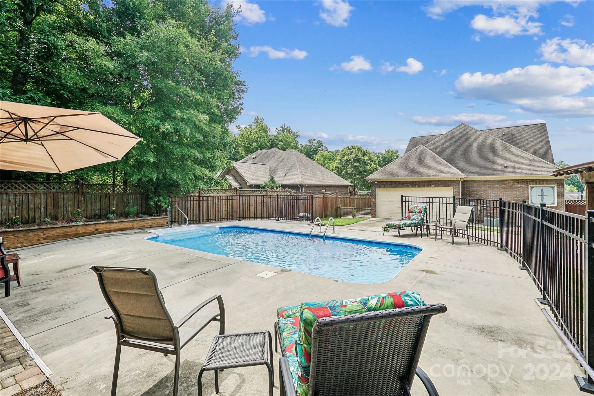 College Place - Residential