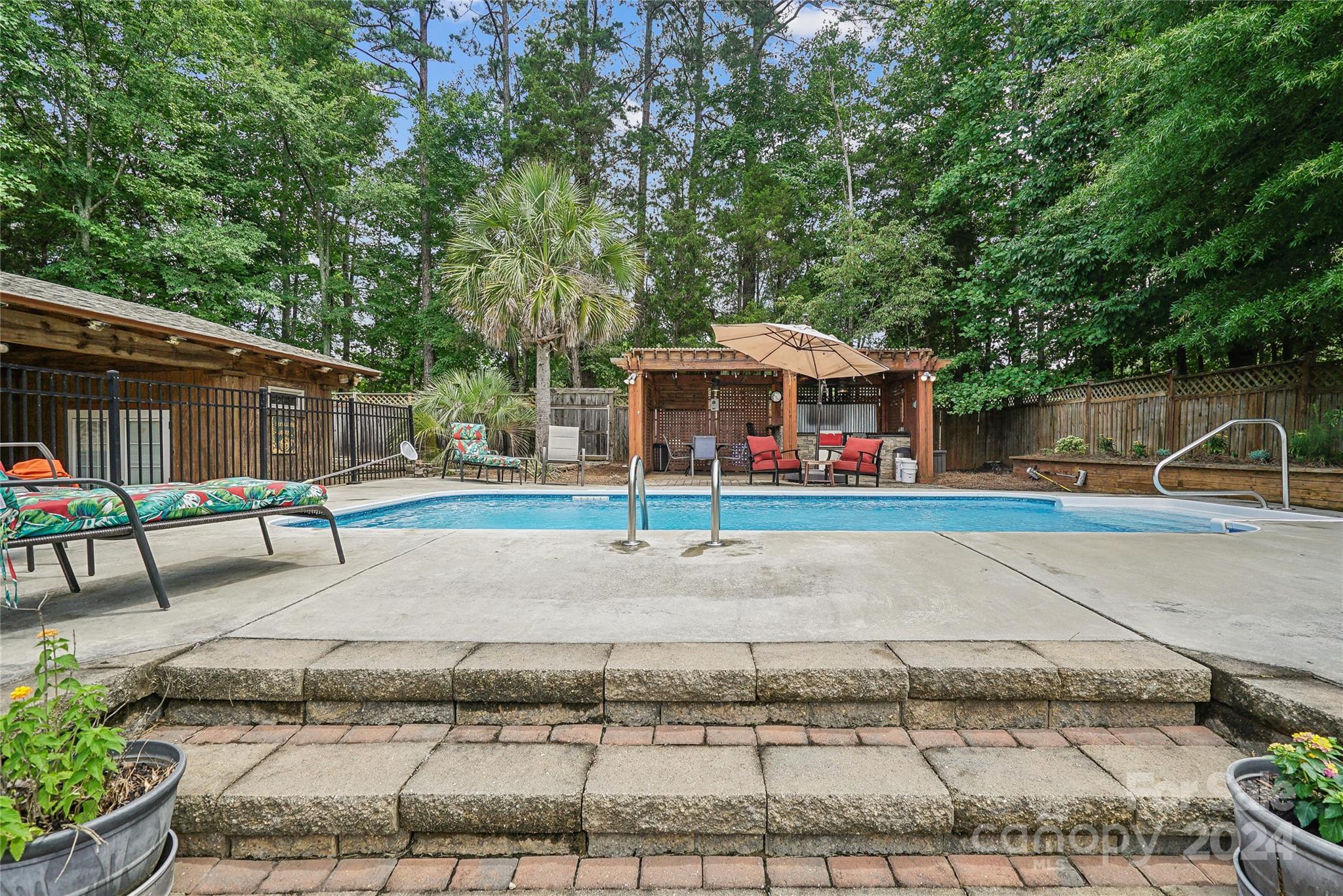 College Place - Residential