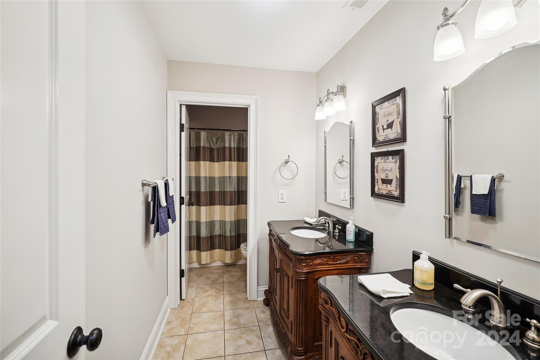 College Place - Residential