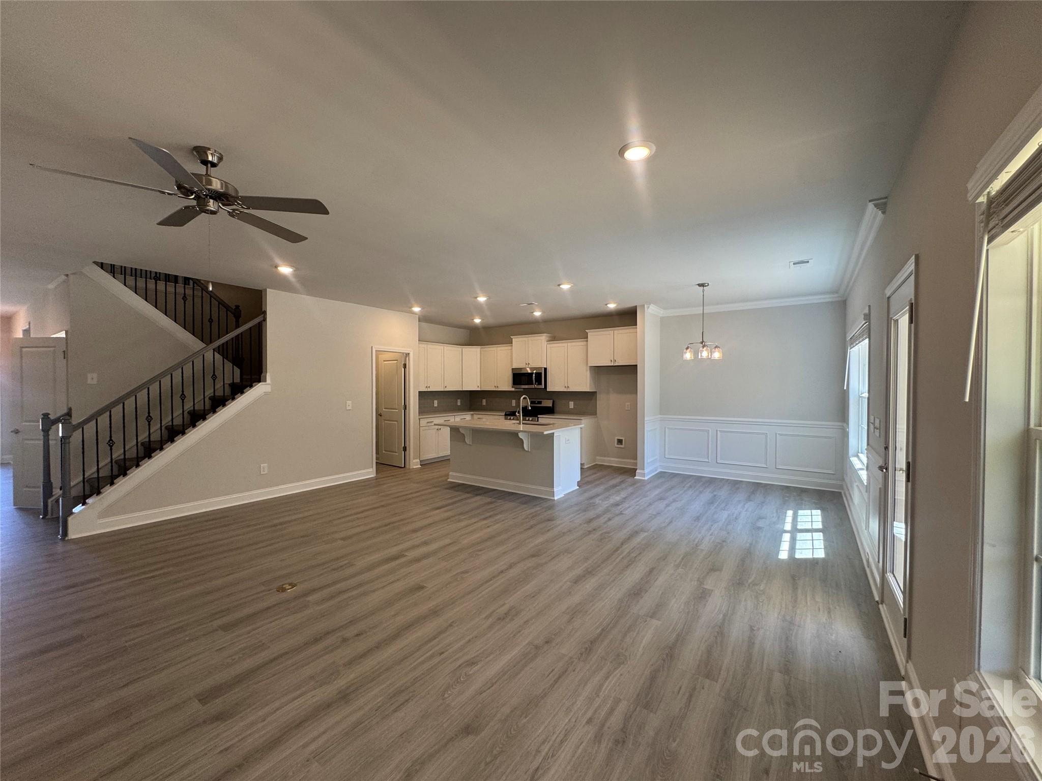 1606 Autumn Lane 114