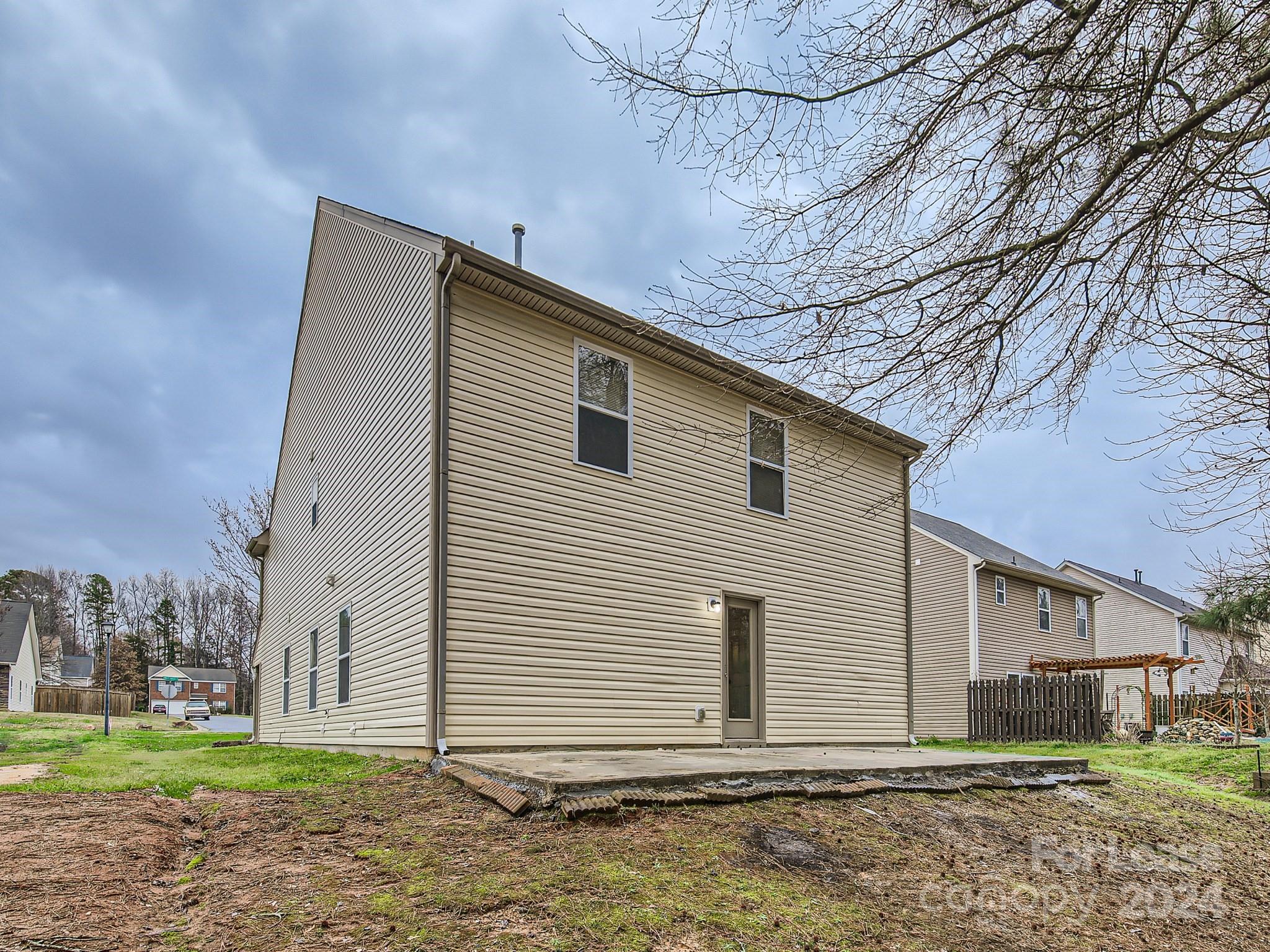 Village Green at Wellsbrook - Residential Lease