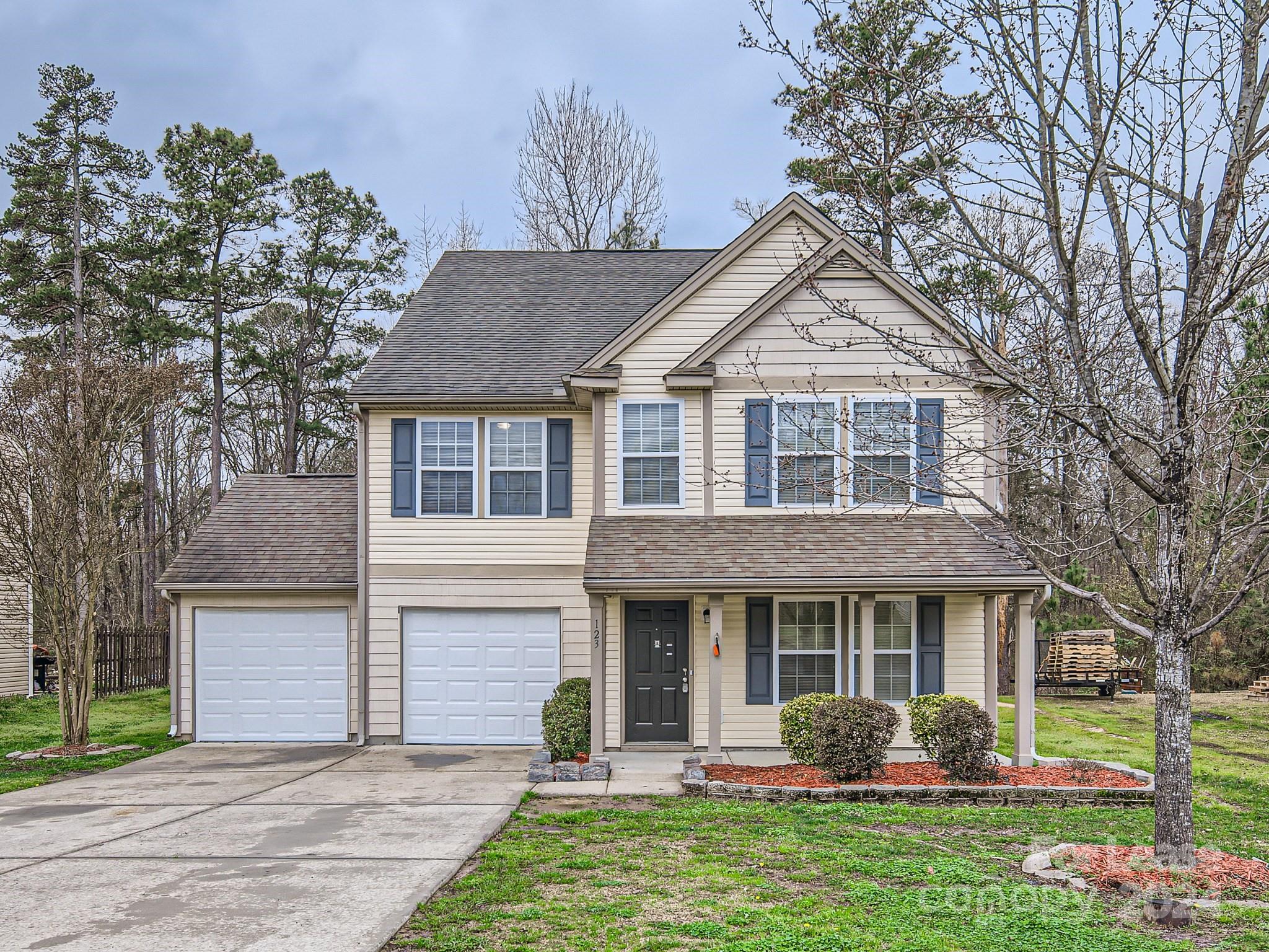 Village Green at Wellsbrook - Residential Lease