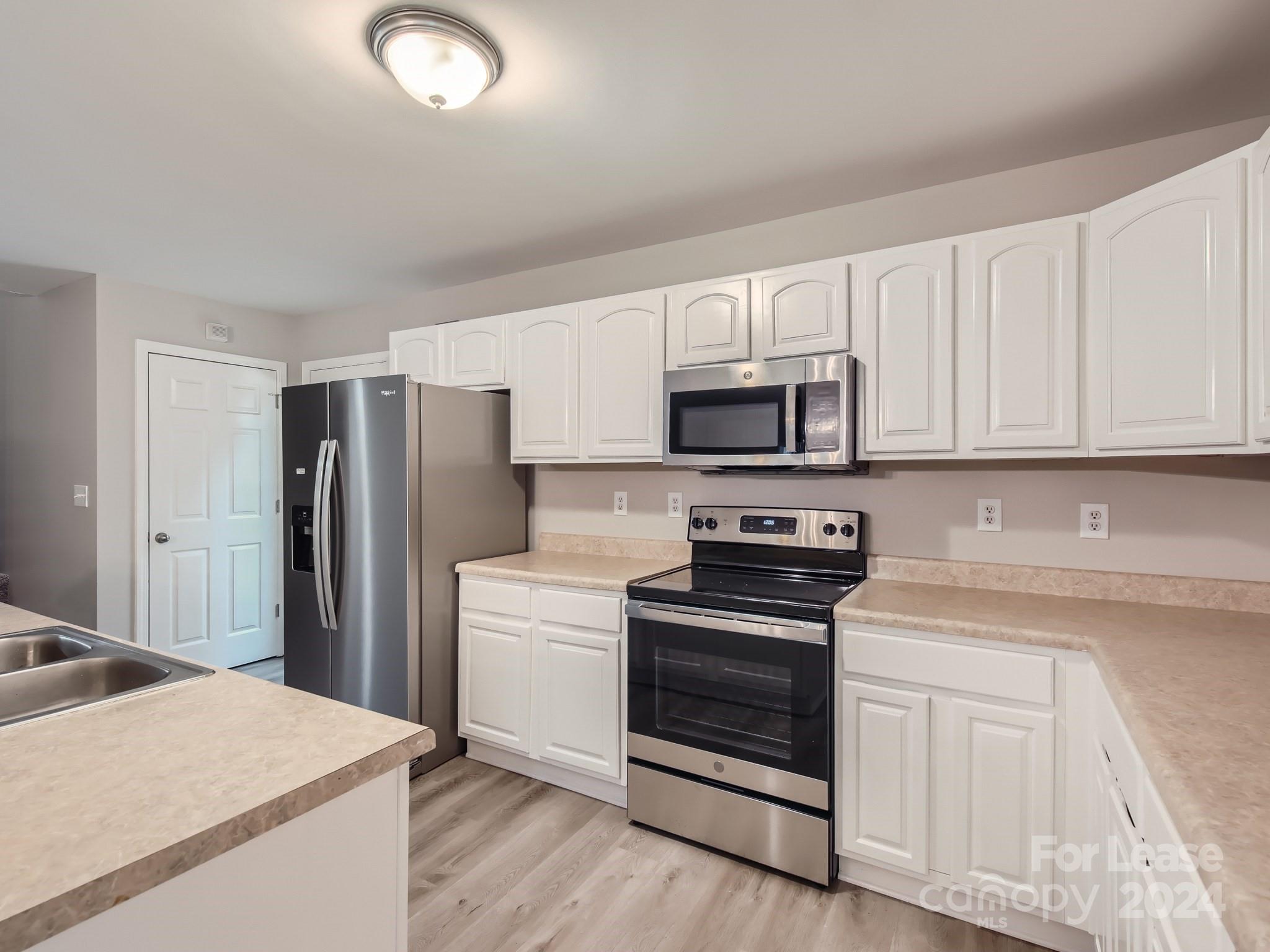 Village Green at Wellsbrook - Residential Lease