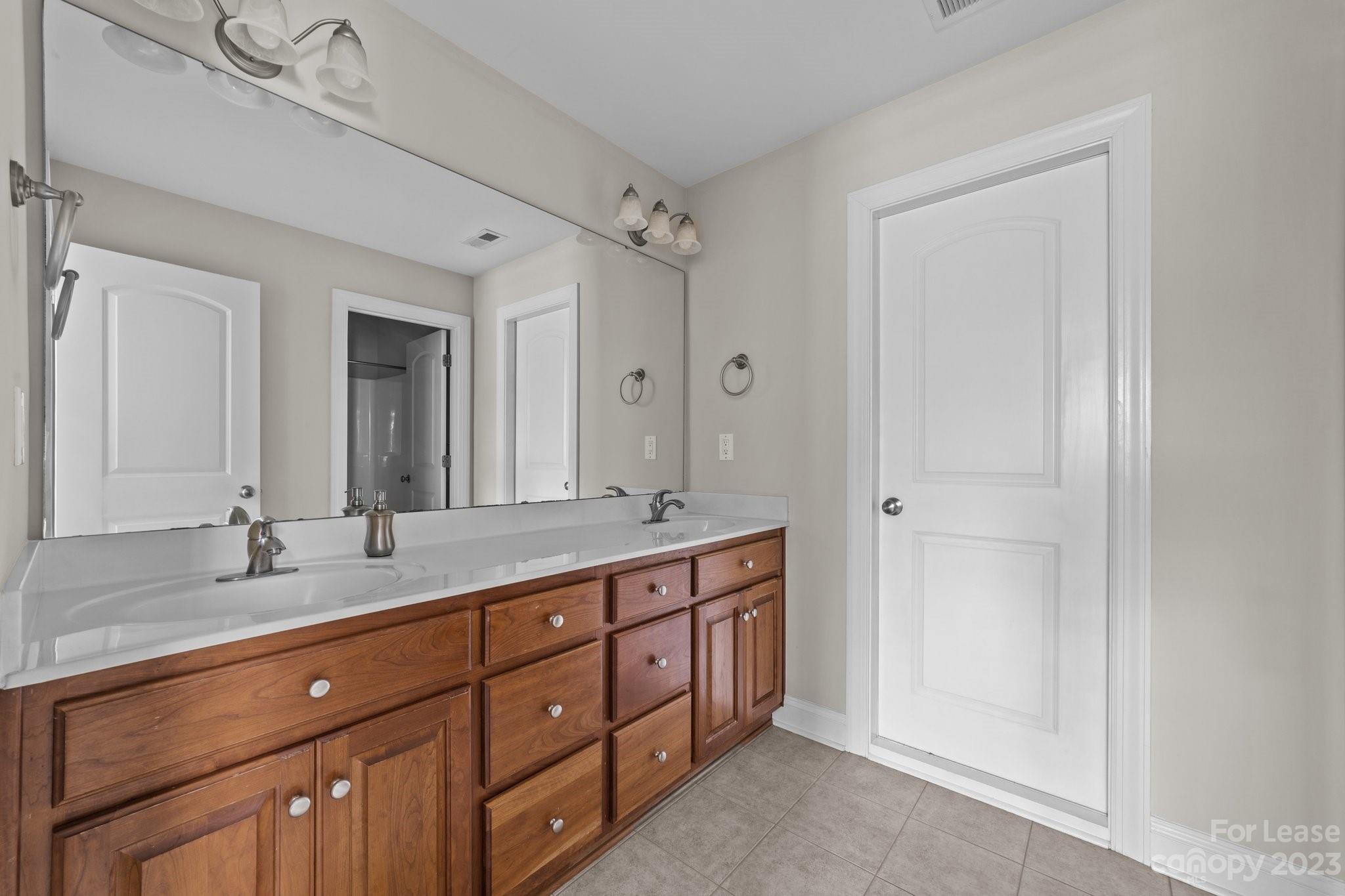 Kellswater Bridge - Residential Lease