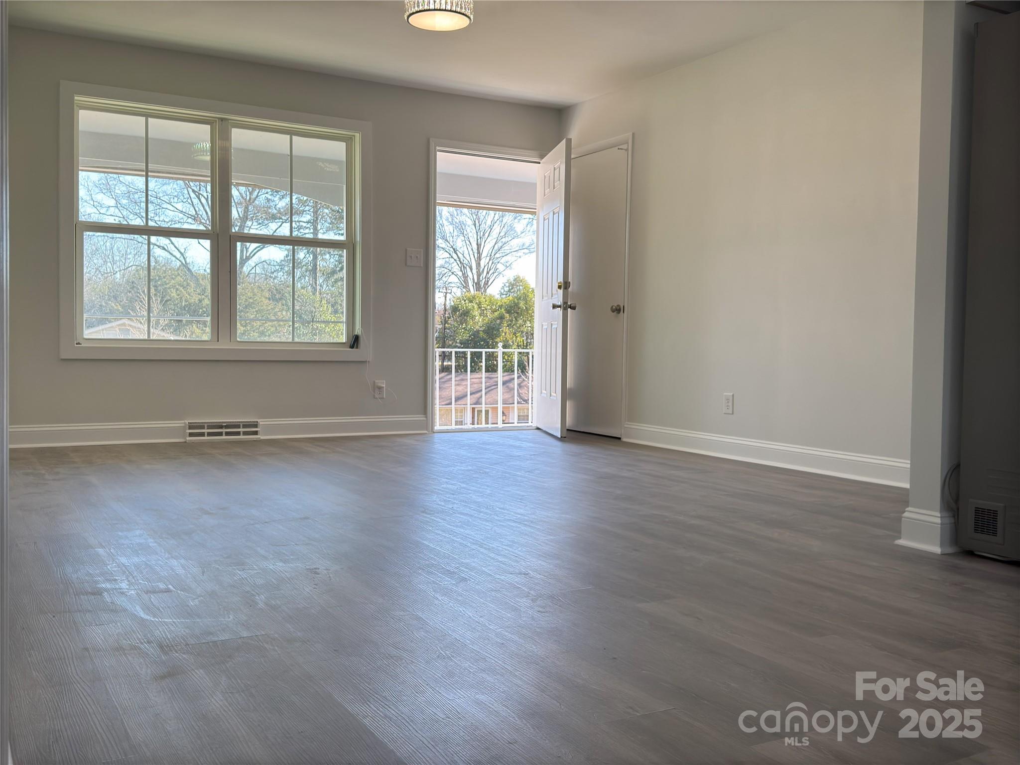 3225 Cricketeer Drive