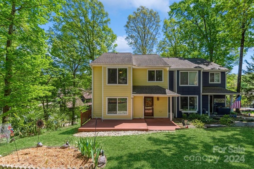 Deeded Boat Slip included with this Tega Cay gem on the peninsula,Convenient access to the I-77 corridor and vibrant Charlotte metro area. Imagine waking up to a serene lake view and walking down to your boat to enjoy a full day on the lake.  This lovely townhome is full of updates; 2015; Sunroom with heat/air, 2018-Front Deck with Trex,2015-updated siding/paint,2019-upstairs front bath and main floor 1/2 bath, 2021- upstairs back bath remodeled. Solid wood kitchen cabinets. Custom wrought iron railings.  Kitchen appliances & washer/dryer included. Transferrable Home Warranty through AHS. Additional Flex space off the first level deck has heat/air/electricity and water to make the perfect workshop and entertaining space.  HOA includes landscaping/common areas. 

(New Floating Dock 2021)-Slip#30

Don't miss this fantastic opportunity to own a relaxing townhome retreat nestled along the shores of Lake Wylie in Tega Cay! 

Additional TC Amenities may have fee