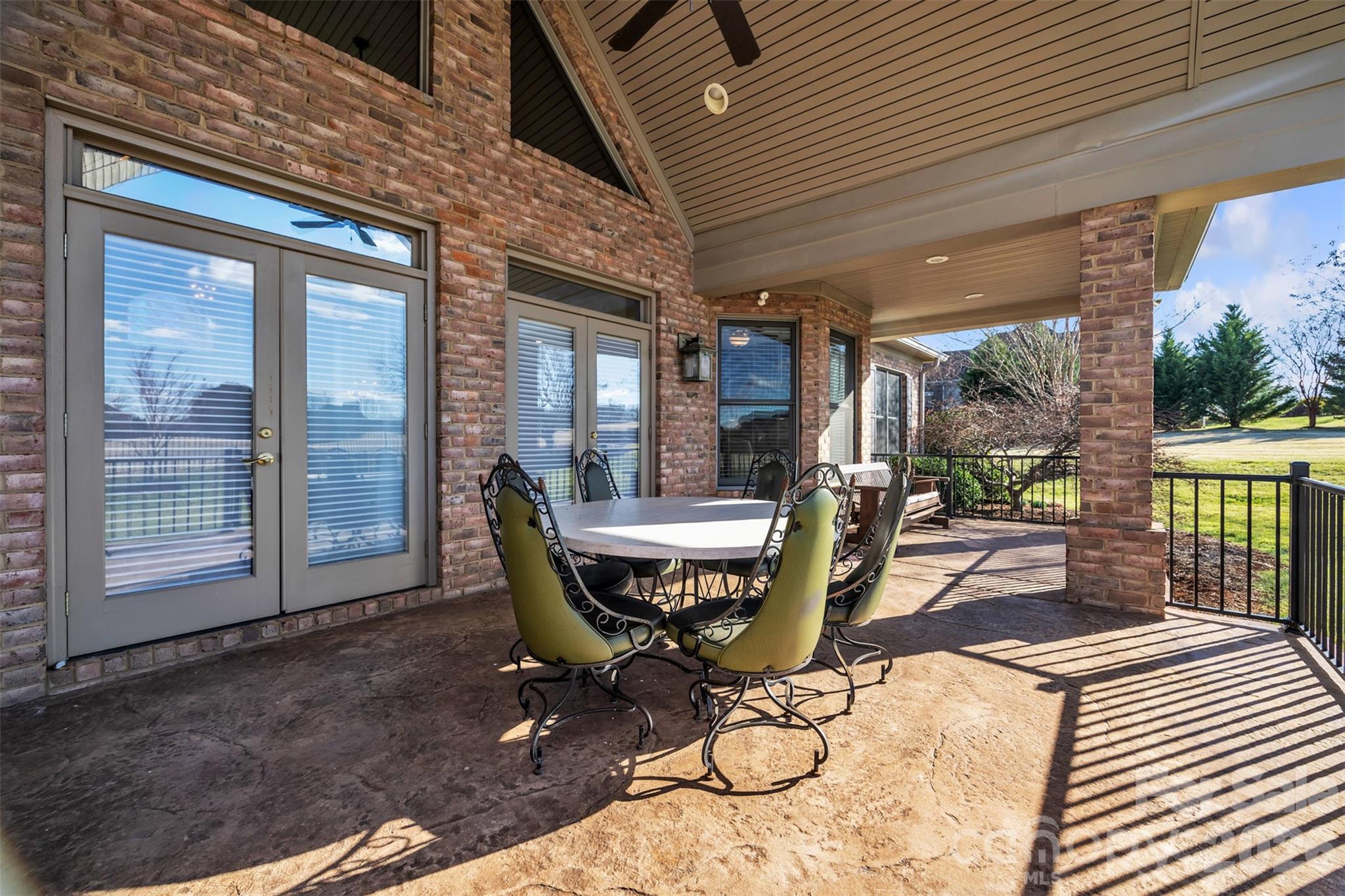 Rock Barn - Residential