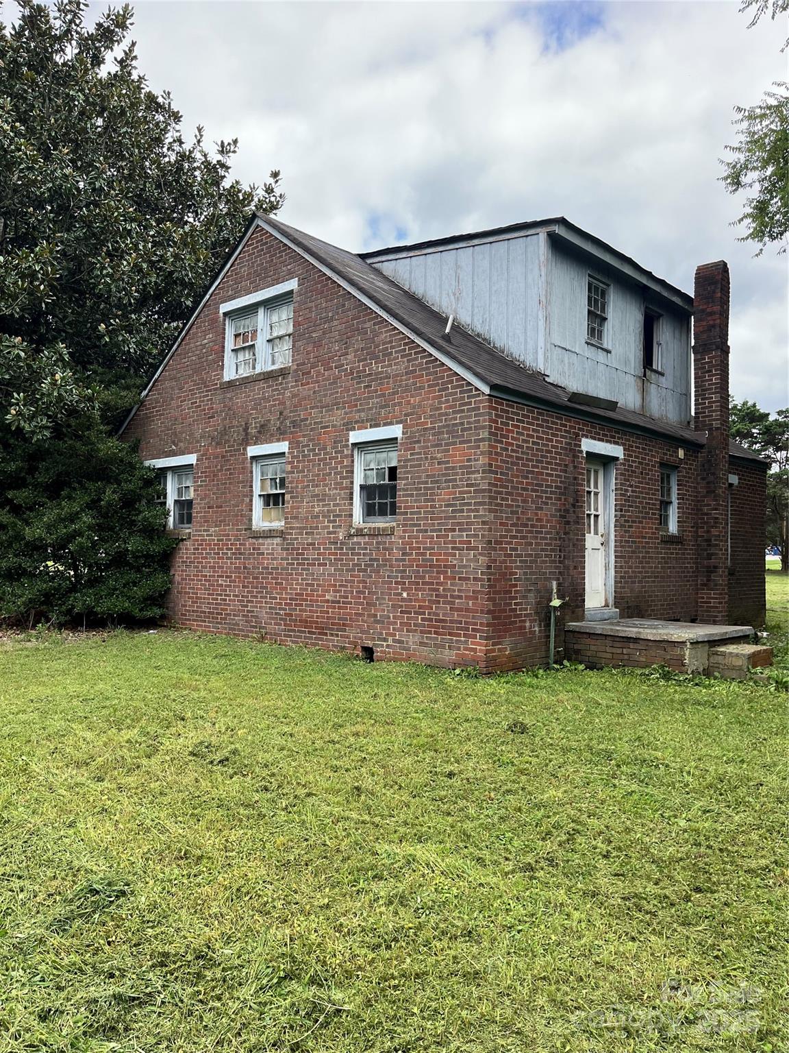 218 S Main Street