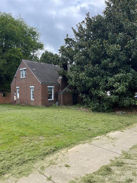 218 S Main Street Wingate NC 28174