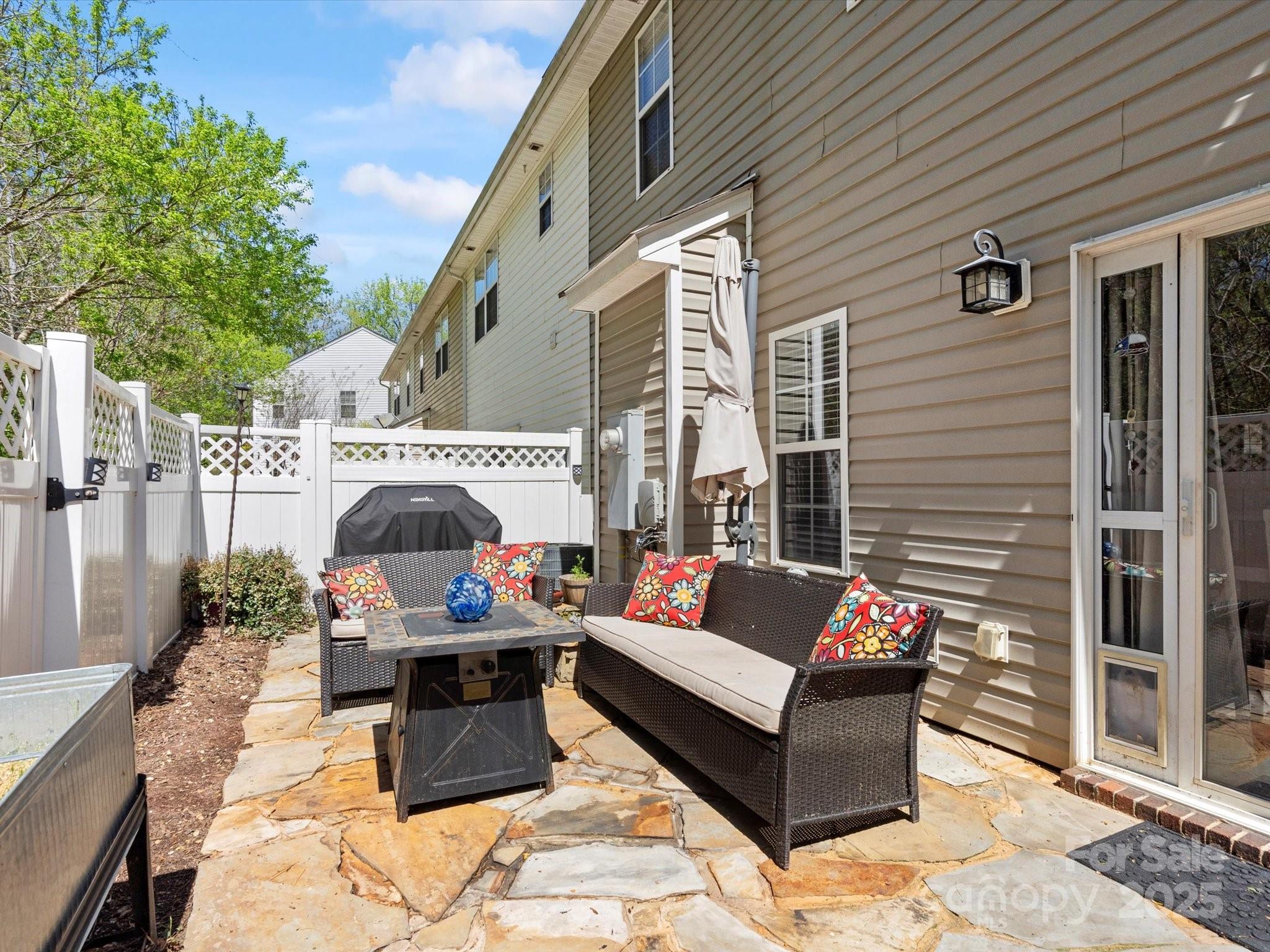 Cascades at River Crossing - Residential