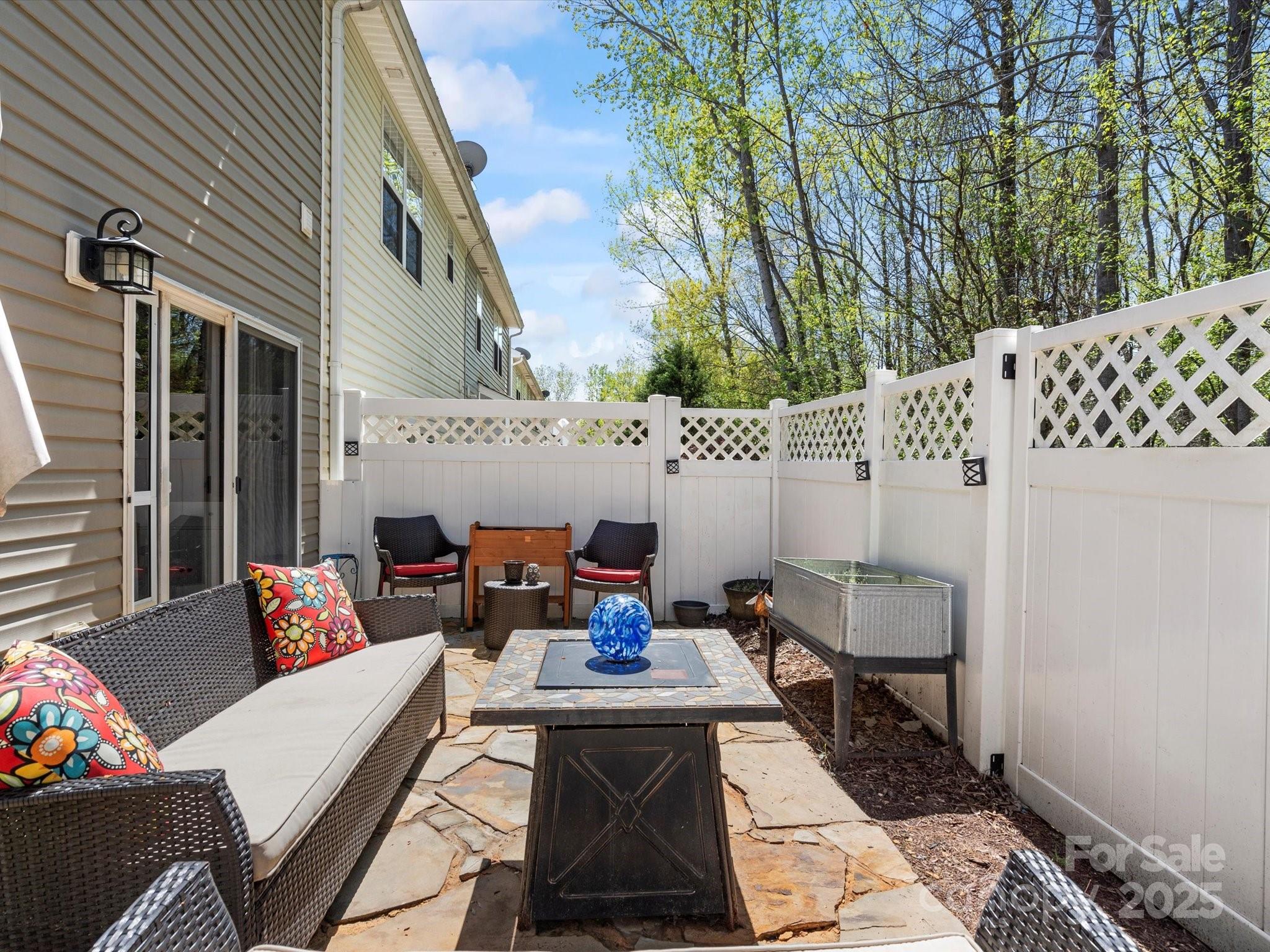 Cascades at River Crossing - Residential