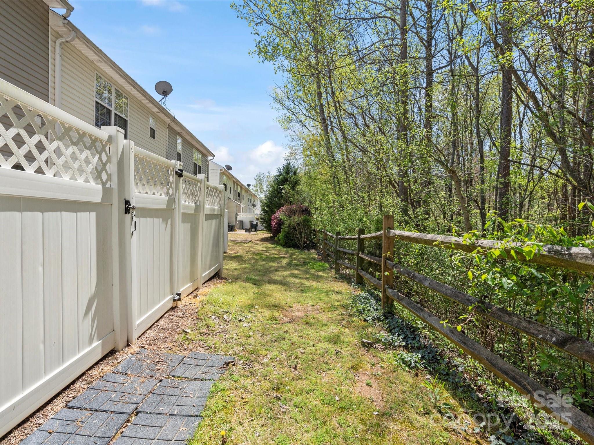 Cascades at River Crossing - Residential