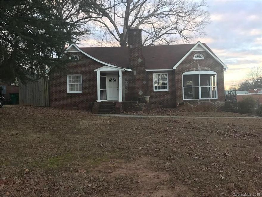 Location, Location, Location.  Beautiful restored home in the heart of Plaza-Midwood--that features beautiful "original" hardwood floors.  Unique layout with lots of great space.  Perfect for a roommate situation.  Don't miss out--this one won't last long.