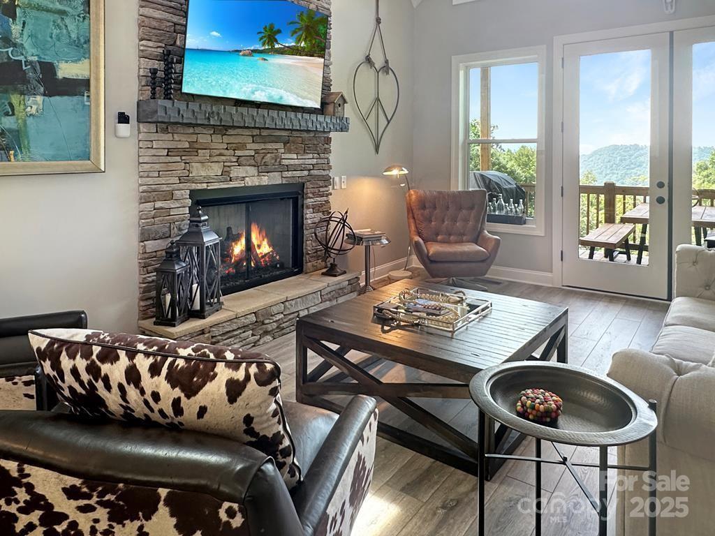 1105 Falls View Drive