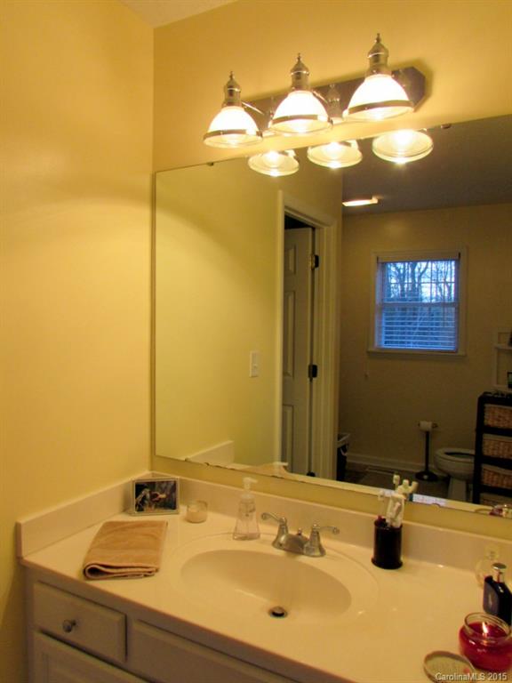 Quail Lakes - Residential