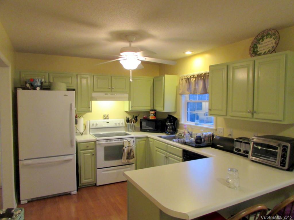 Quail Lakes - Residential