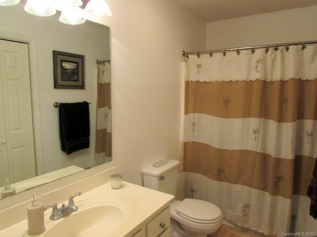 Quail Lakes - Residential