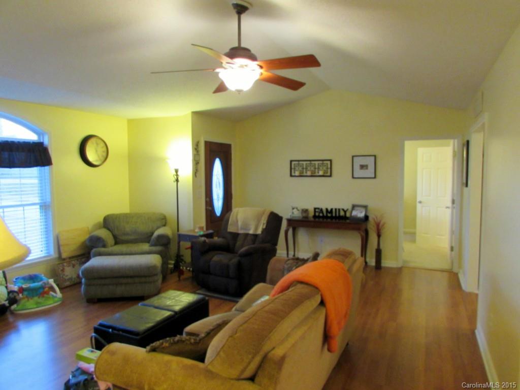 Quail Lakes - Residential