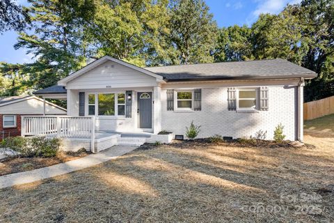 Photo of 4416 Tillman Road, Charlotte, NC 28208 (MLS # 4310355)