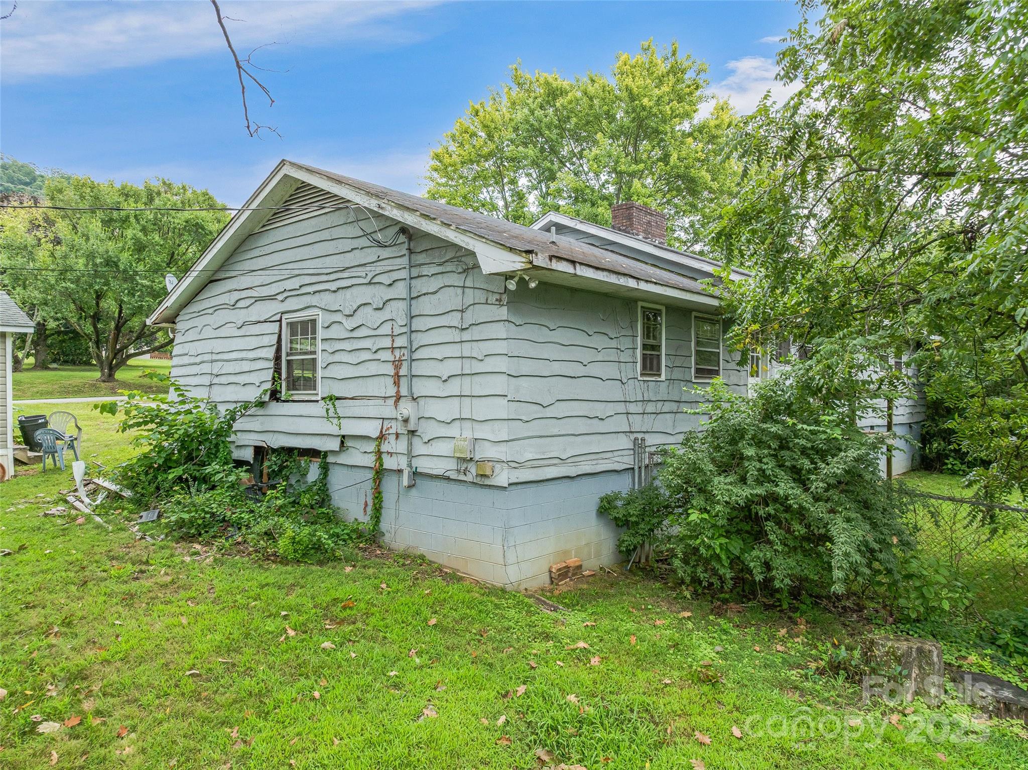 203 Barton Road