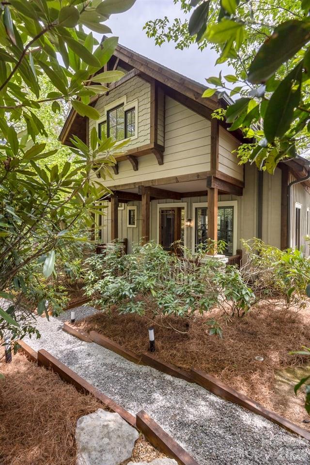Bearfoot at Flat Mountain - Residential