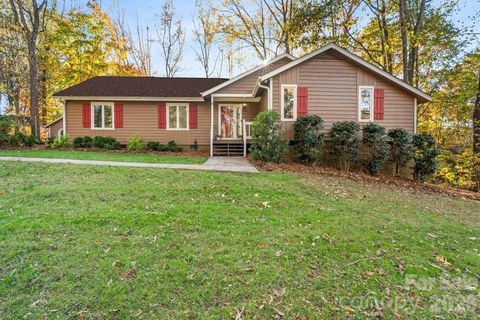 Photo of 9525 Goldsmith Lane, Mint Hill, NC 28227 (MLS # 4333829)