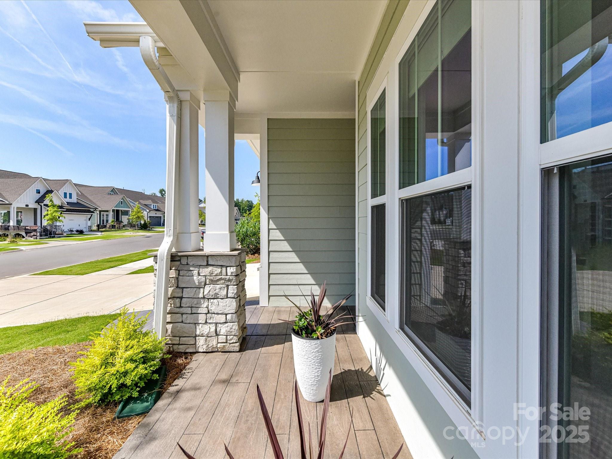 1120 Idyllic Lane