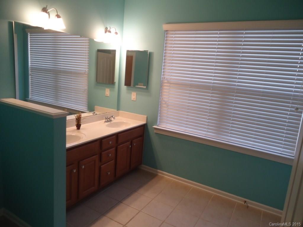 Brandon Oaks - Residential