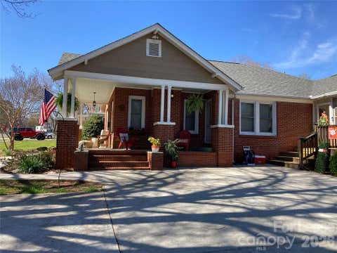 Photo of 213 Auten Circle, Mount Holly, NC 28120 (MLS # 4411643)