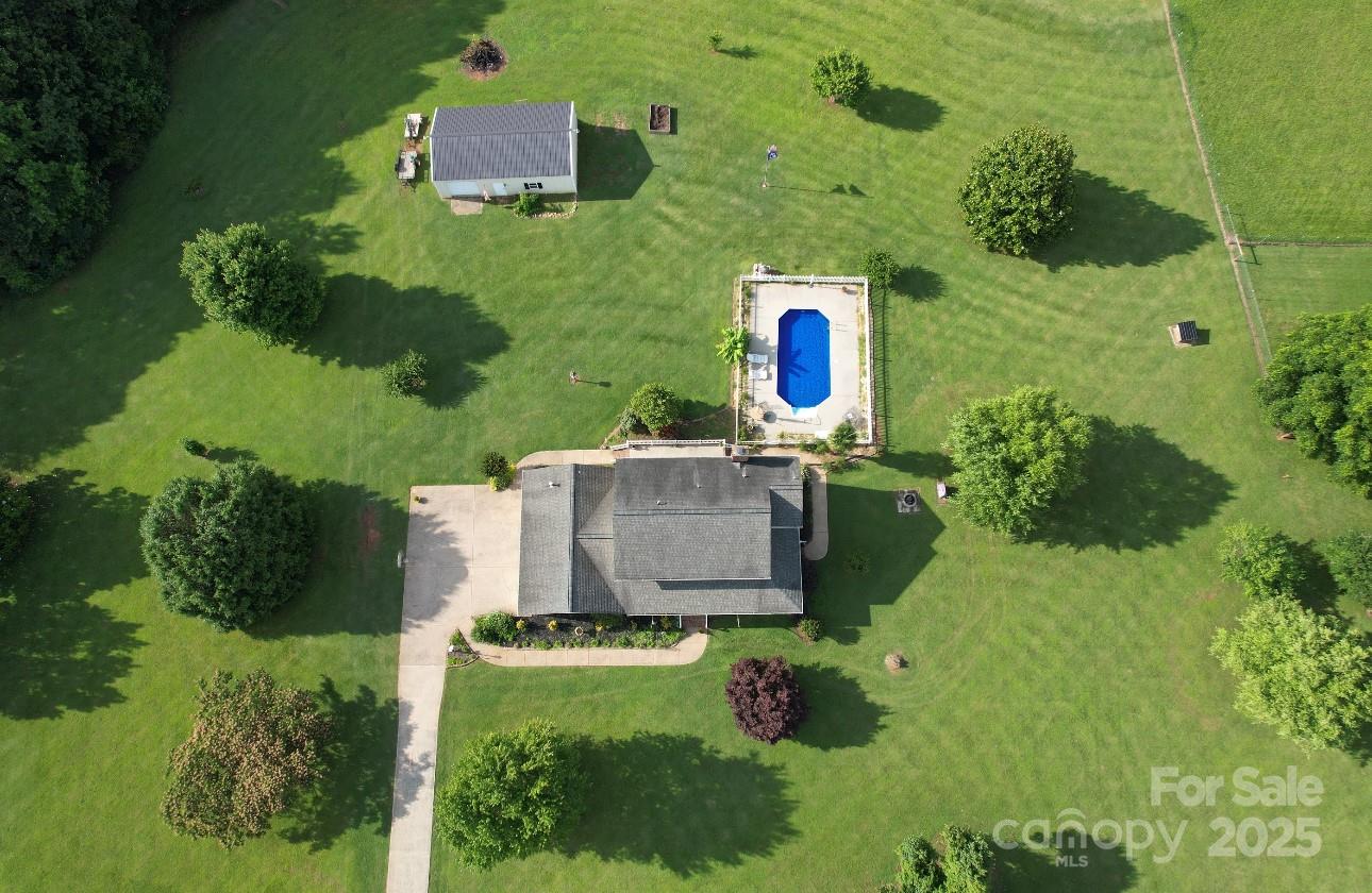 212 Countryside Road
