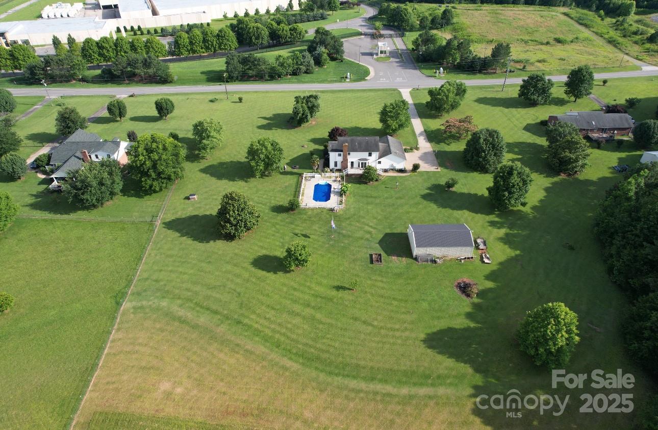 212 Countryside Road
