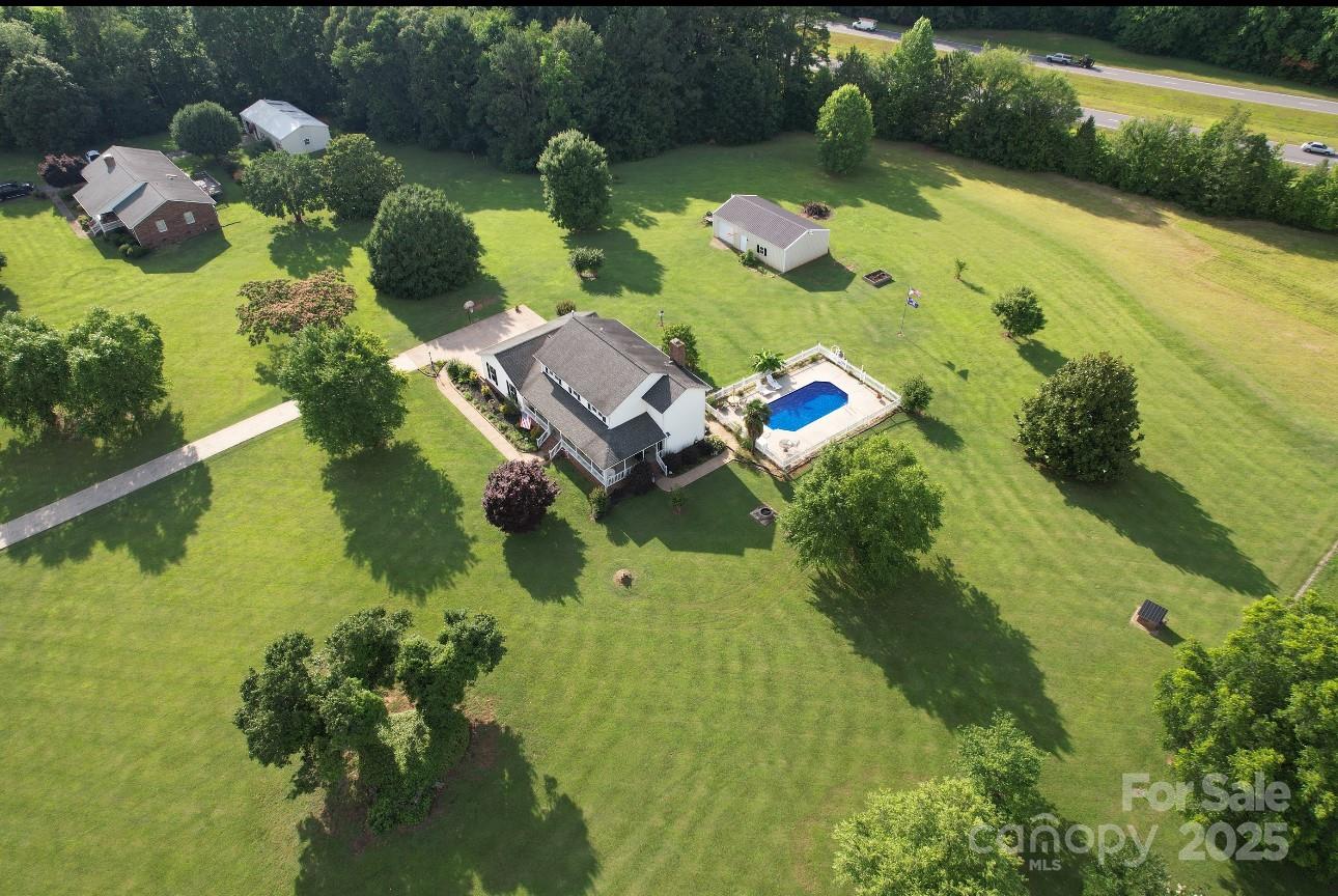 212 Countryside Road