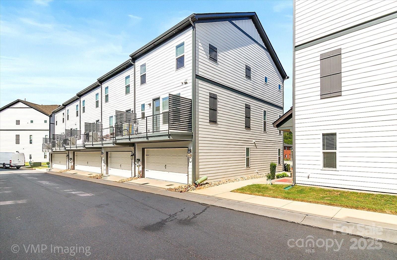 6027 Towering Oaks Drive
