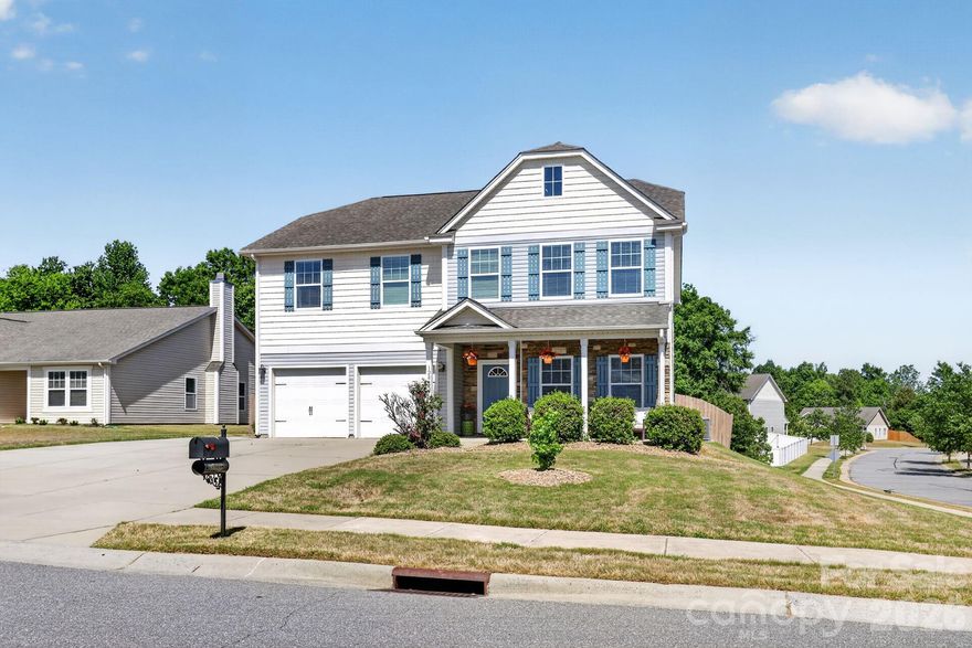 Welcome home! This beautifully updated 4-bedroom, 2.5-bath home offers an open living space, on a corner
lot in a quiet cul-de-sac! The main level features a playroom/ den/office; a stunning kitchen with quartz
countertops, stainless steel appliances and pantry. Upstairs, is a huge primary suite with its own private
sitting room/ office/ home gym. The suite has a garden tub as well as a huge walk-in closet.Three
additional bedrooms offer large over sized closets. The Laundry room is located upstairs and has its own
folding table. Luxury vinyl plank flooring is throughout the home. Outside is an oversized patio and
fully fenced backyard. The home has a three car driveway plus 2-car garage. Low HOA! Easy commute to
Charlotte and Concord. Saddlebrook is directly across from Rob Wallace Park! Walk to the playground, bike or hike the trails. Schedule your showing today. Recent updates (within 5 years): Quartz kitchen countertops,
double oven, laminate flooring throughout, extended driveway, and large patio. Main-level den/office and
upstairs primary suite with private sitting room — great flex space selling points. Corner lot in
cul-de-sac. Low HOA.