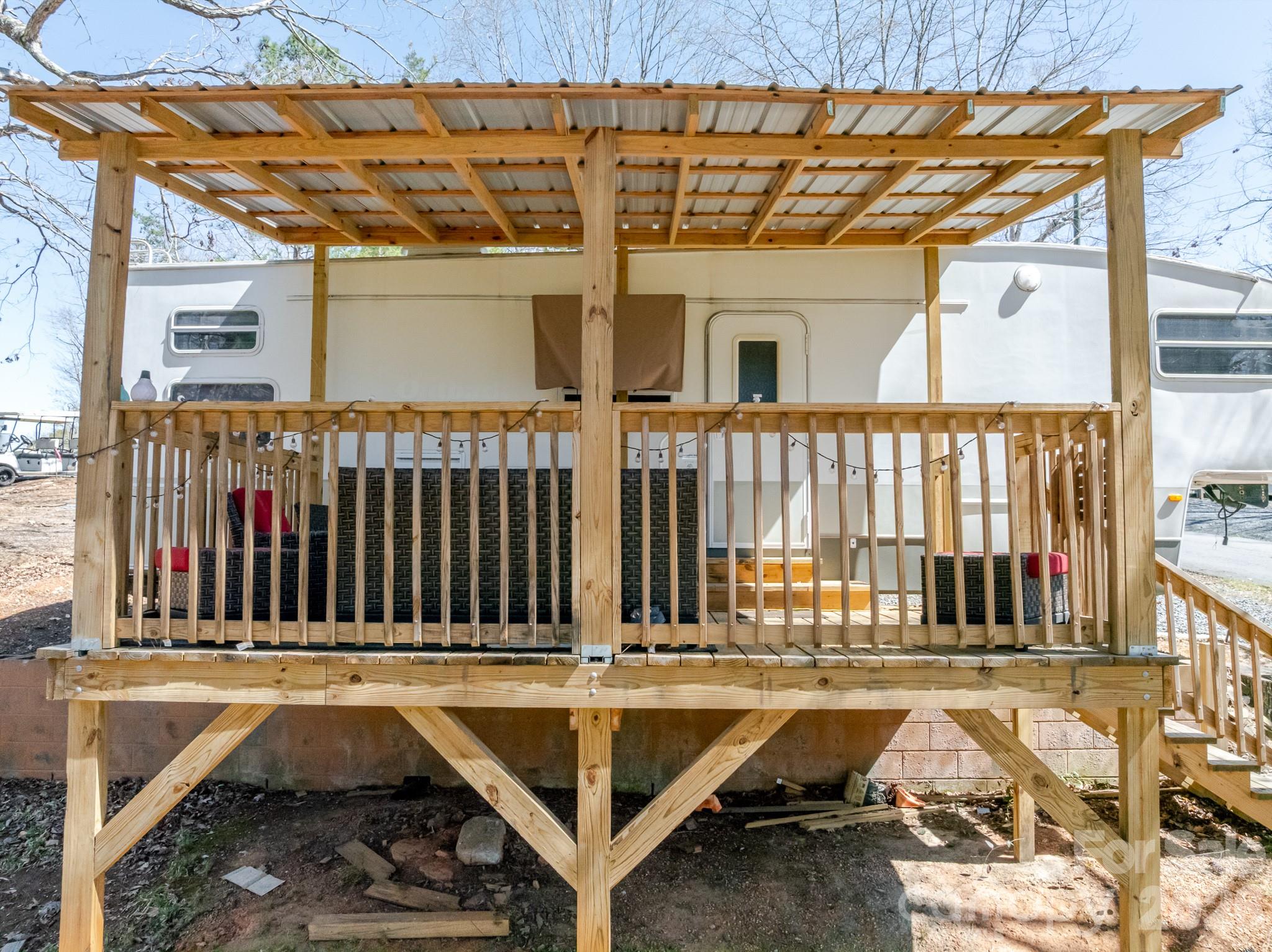 Twin Harbor - Residential