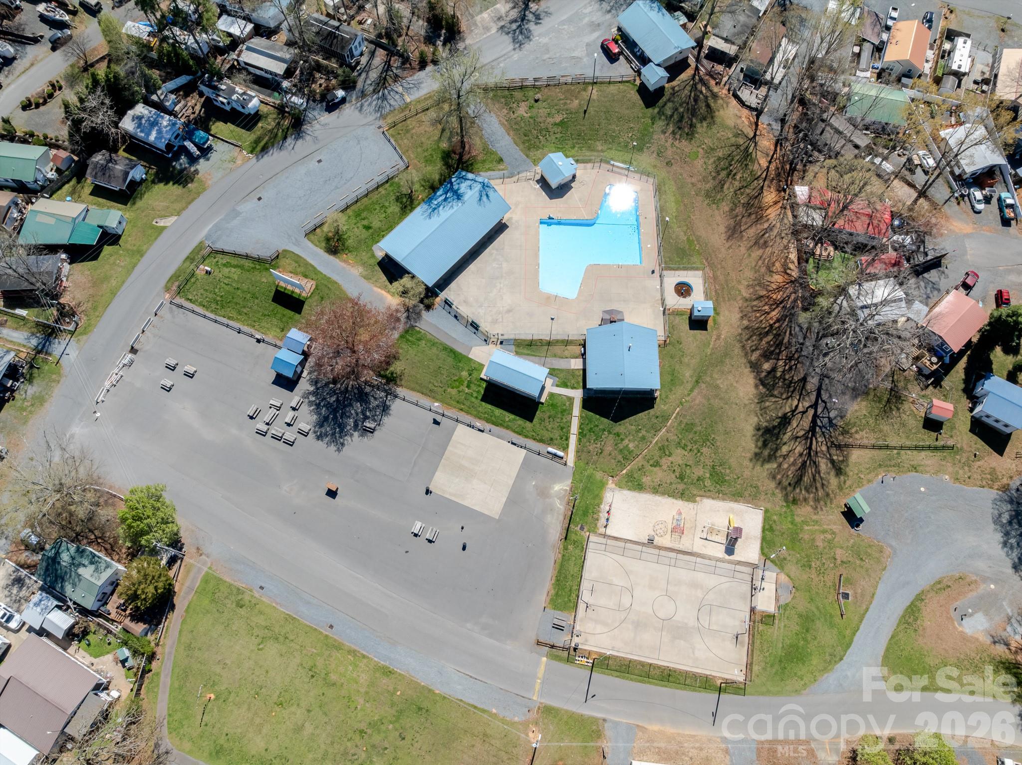 Twin Harbor - Residential