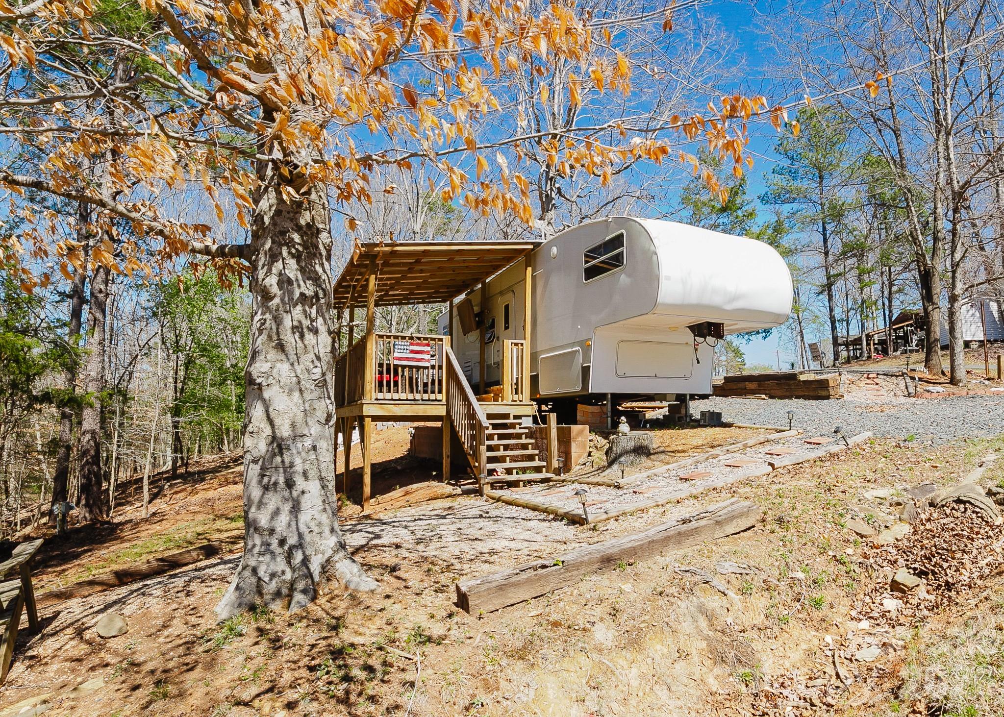 Twin Harbor - Residential