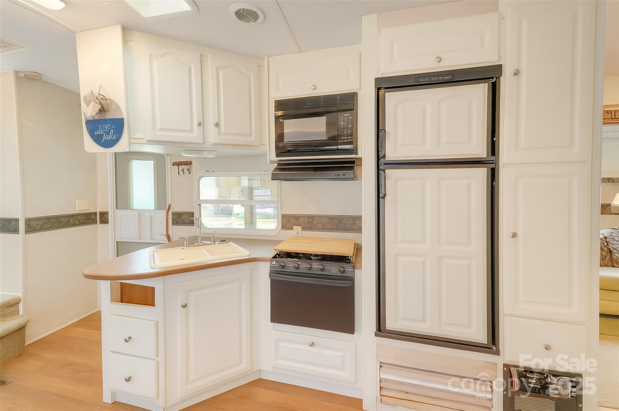 Twin Harbor - Residential