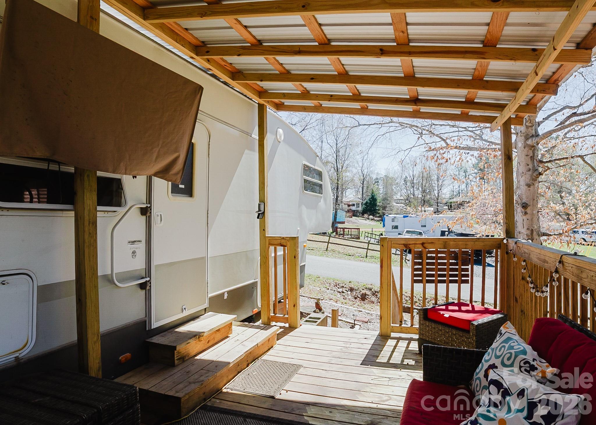 Twin Harbor - Residential