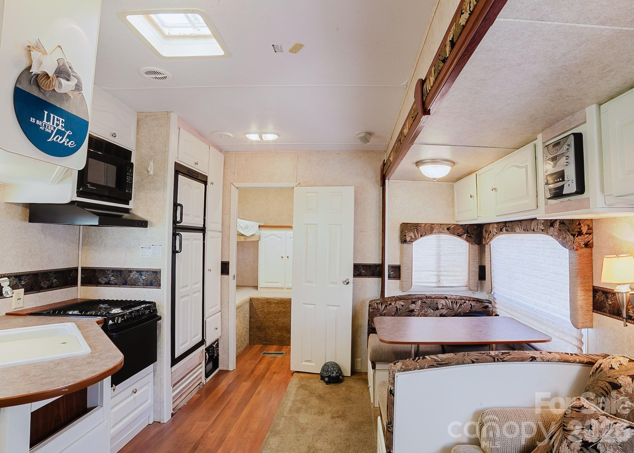 Twin Harbor - Residential