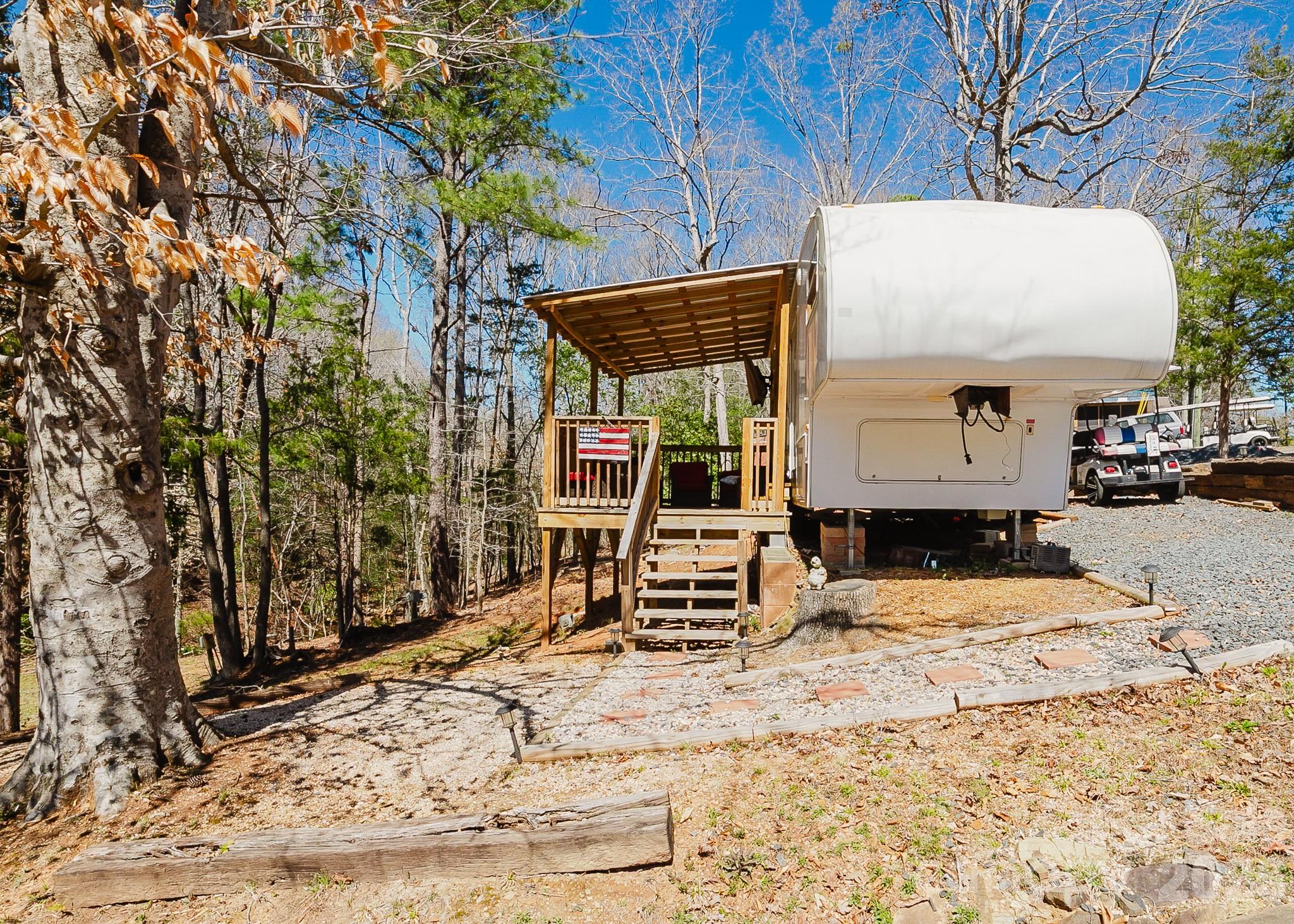 Twin Harbor - Residential