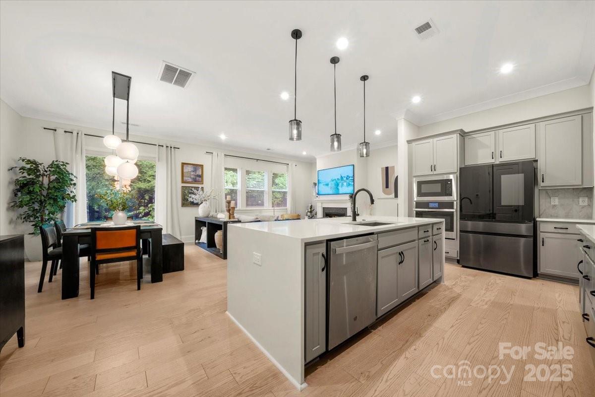 5021 Catterick Court